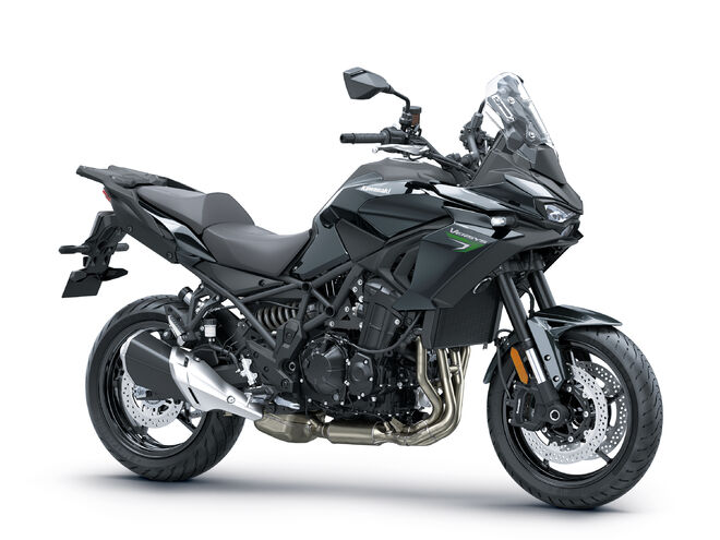 Motocykl Kawasaki Versys 900 70kW černý / 2027