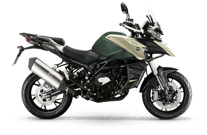 Motocykl QJMOTOR SRT 800S - zelená Motocykl QJMOTOR SRT 800S - zelená