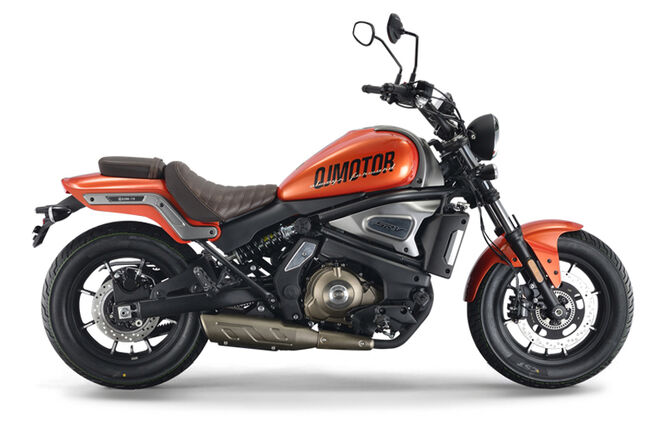 Motocykl QJMOTOR SRV 550 ST - oranžová
