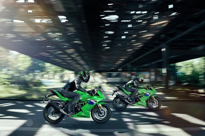 Motocykl Kawasaki Ninja 125 zelená KRT / 2026
