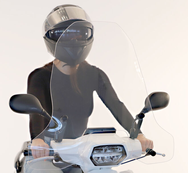 PLEXI TWEET FL VYSOKÉ PLEXI TWEET FL VYSOKÉ