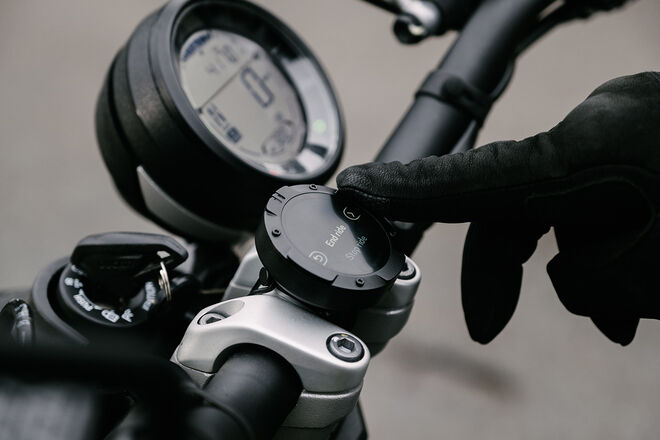 Navigace Beeline Moto II Gunmetal Grey