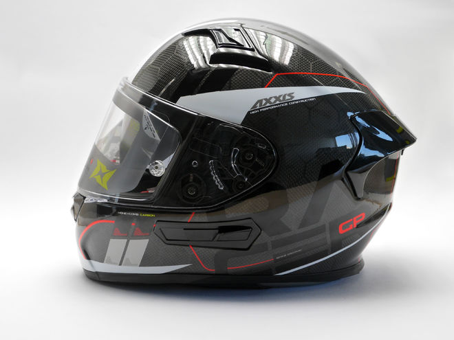 Helma Axxis Racer GP Carbon Spike, lesklá perleťová bílá
