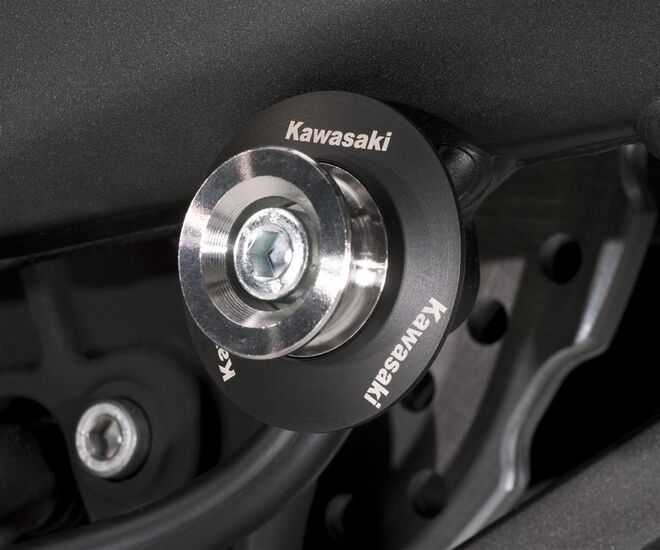 Rolny na kyvku motocyklu Kawasaki M8 s podložkou Rolny na kyvku motocyklu Kawasaki M8 s podložkou