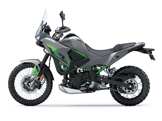 Motocykl Kawasaki KLE 500 SE šedý / 2026 Motocykl Kawasaki KLE 500 SE šedý / 2026