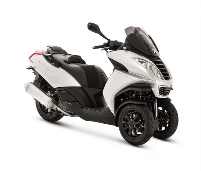 Skútr Peugeot Metropolis Allure 400i ABS / Snow White - KUFR + NOSIČ V CENĚ 7.780,- Kč ZDARMA