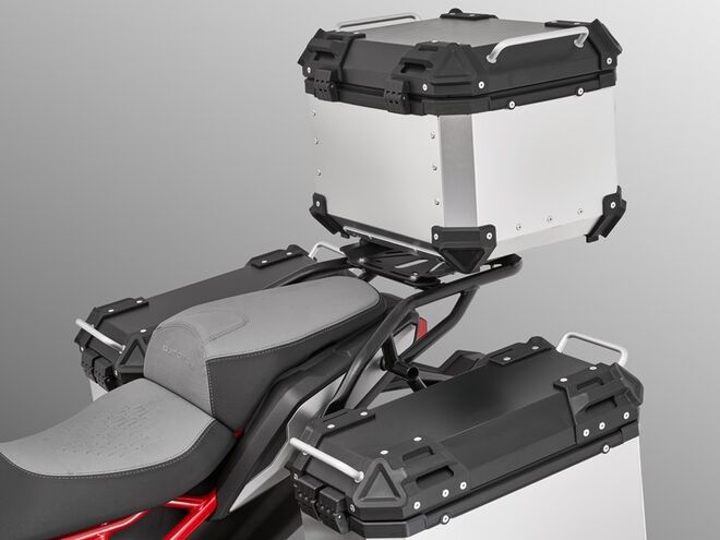 Motocykl QJMOTOR SRT 600SX - šedá s červeným pruhem - sada kufrů zdarma