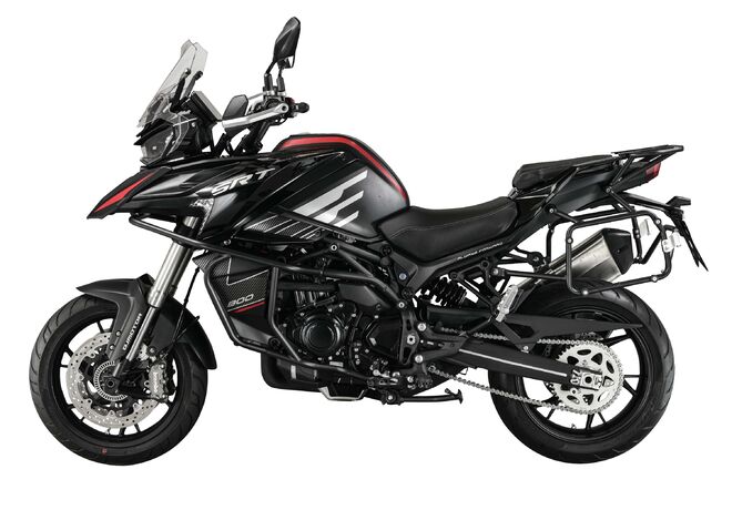 Motocykl QJMOTOR SRT 800S - černá