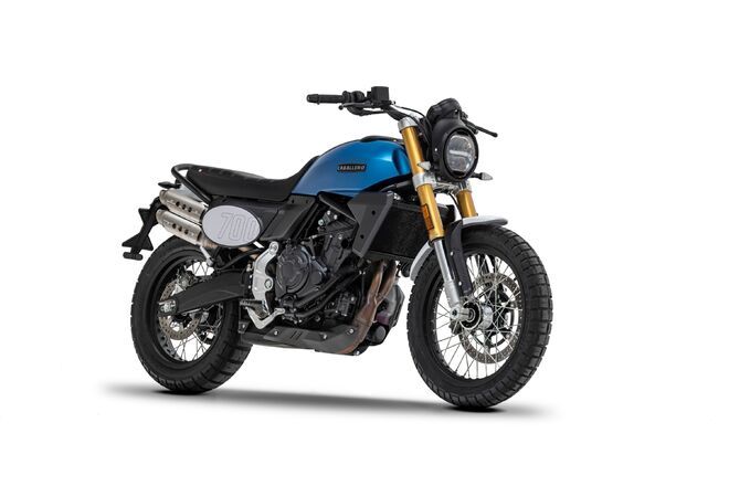 Motocykl Fantic Caballero 700 Scrambler - modrá / 2025
