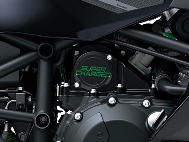 Motocykl Kawasaki Ninja H2 SX zlato-černá / 2026