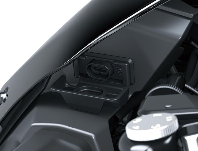 USB-C zásuvka Z900 25-