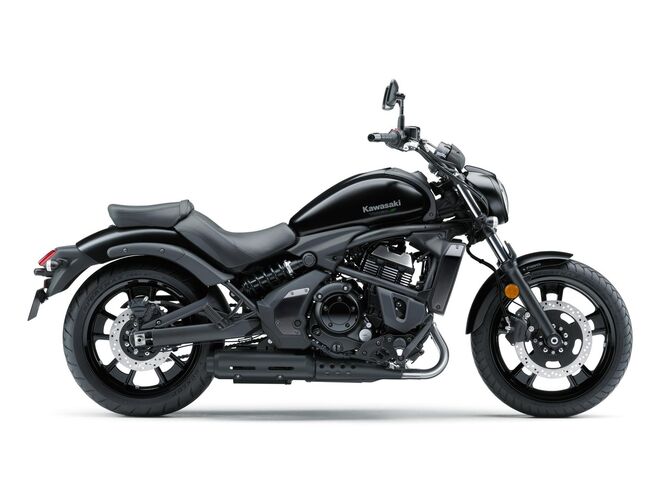 Motocykl Kawasaki Vulcan S černý / 2026 - AKCE SADA PŘÍSLUŠENSTVÍ ZA 14.000,- Kč
