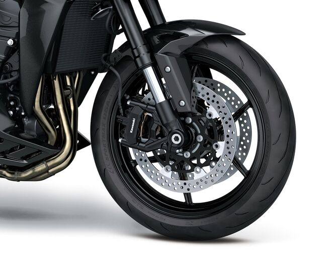 Motocykl Kawasaki Z1100 černá / 2026