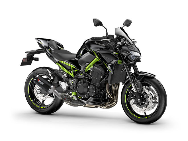 Motocykl Kawasaki Z900 černá / 2022