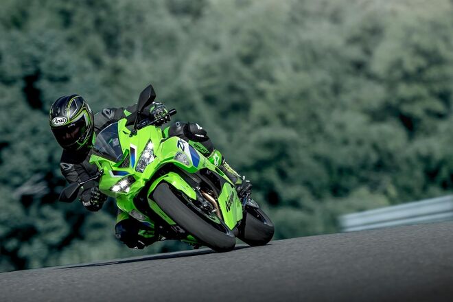 Motocykl Kawasaki Ninja ZX-4RR zelená / 2026