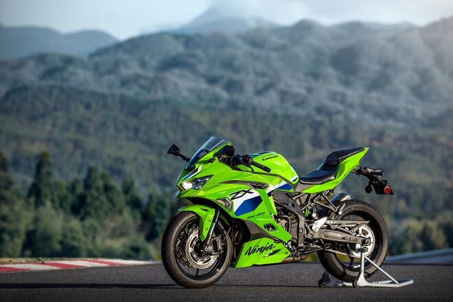 Motocykl Kawasaki Ninja ZX-4RR zelená / 2026