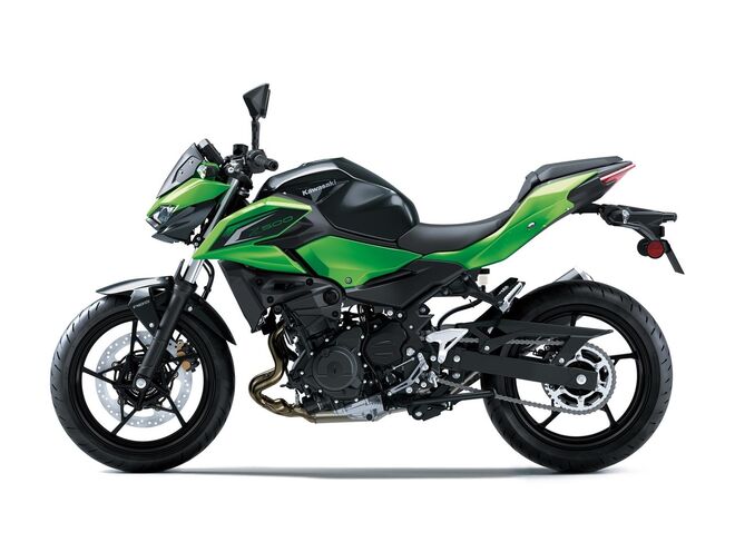 Motocykl Kawasaki Z500 zelená / 2026