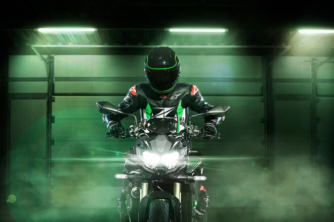 Motocykl Kawasaki Z H2 SE šedá / 2026