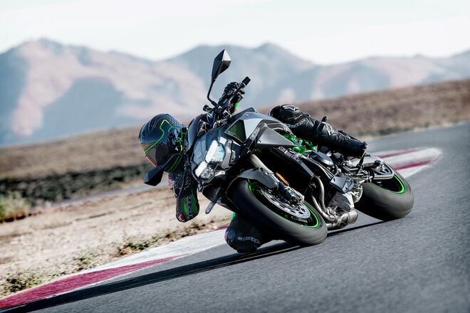 Motocykl Kawasaki Z H2 SE šedá / 2026